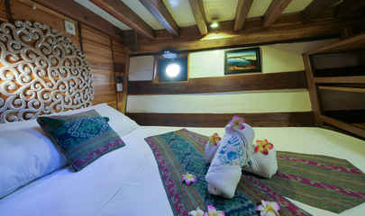 Cabin Flores