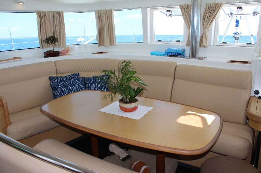 餐厅 - Komodo Cruise Anema
