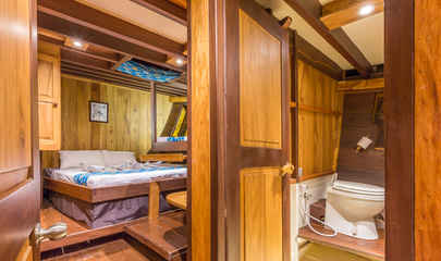 Double Cabin - Banda