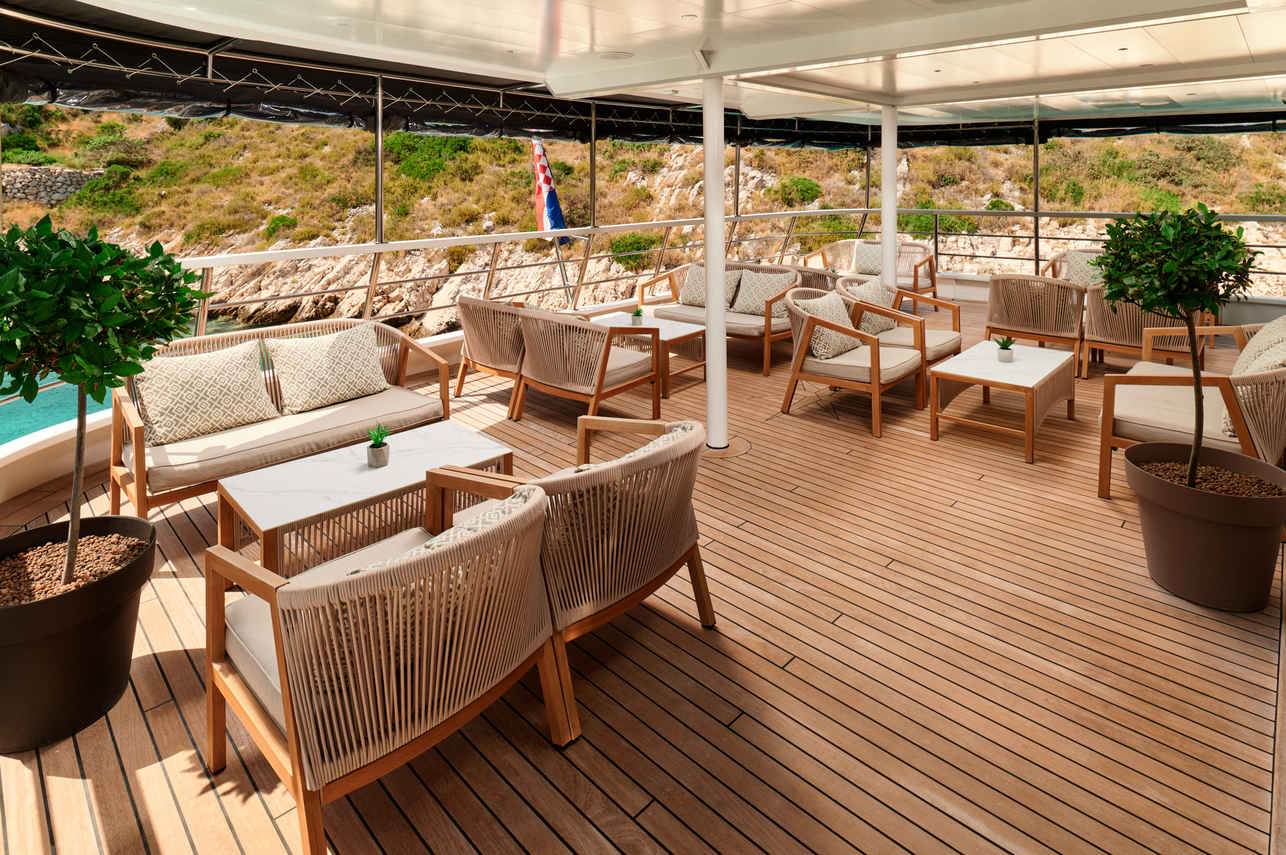 户外用餐 - Lupus Mare