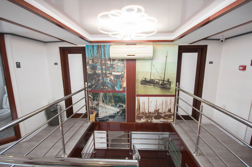 Lupus Mare Interior