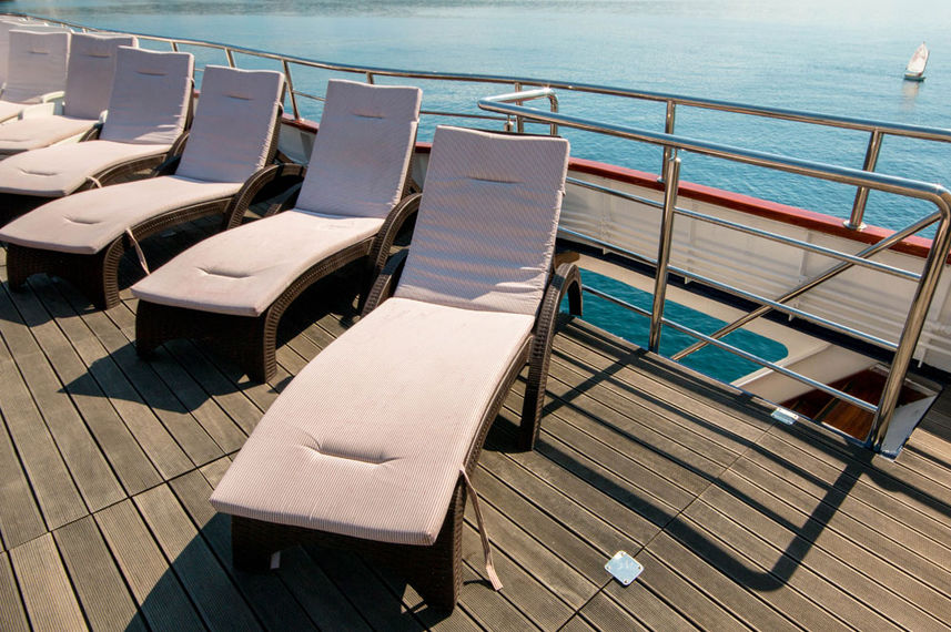 Sun Deck - Lupus Mare