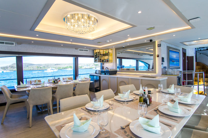 Dining Room - Grand Majestic