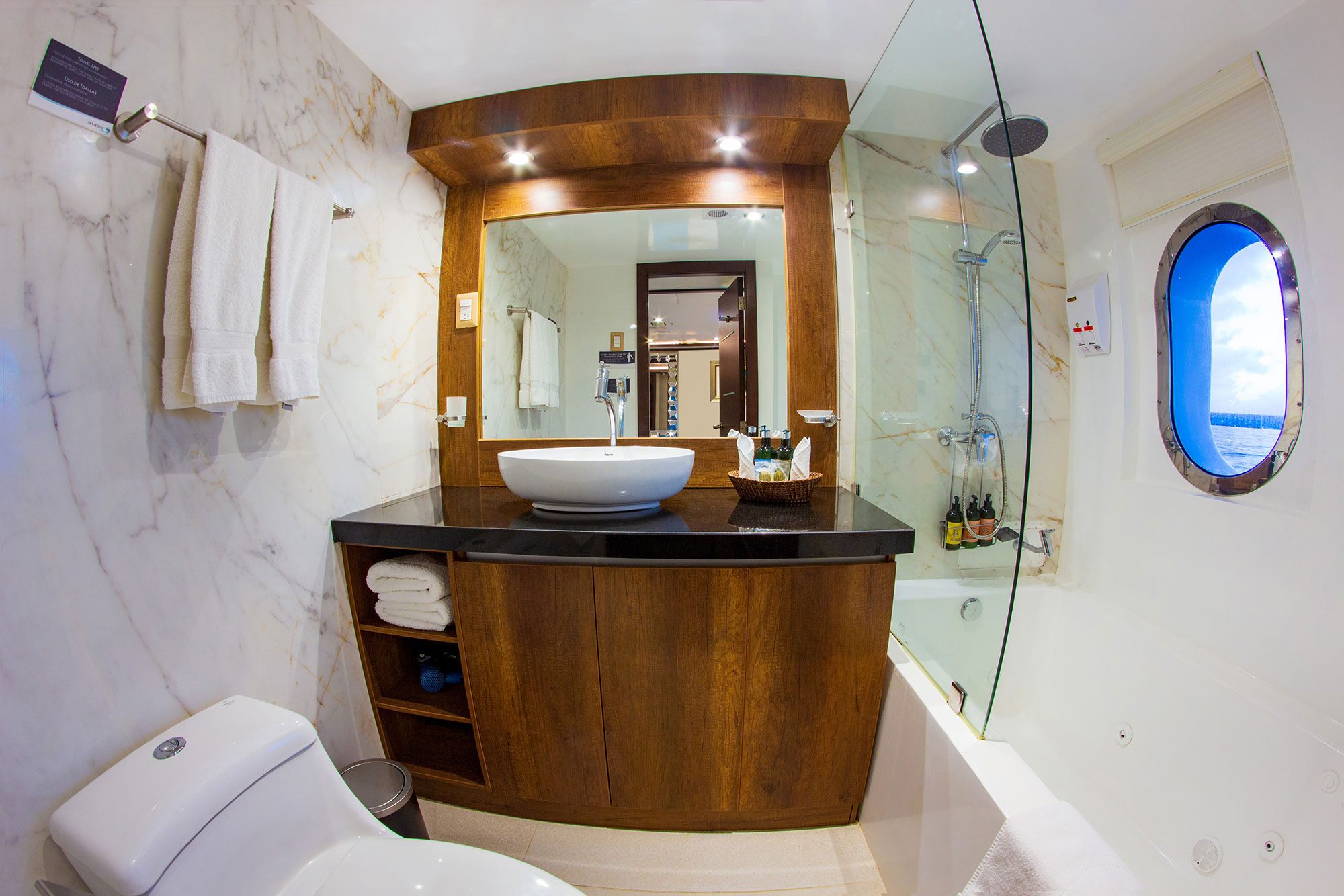 En-Suite bathrooms - Grand Majestic