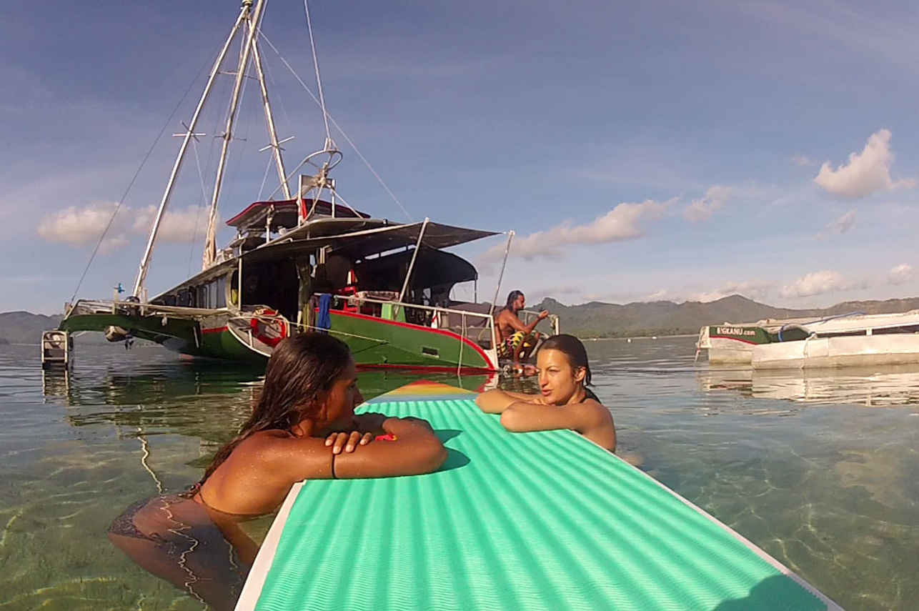 立式冲浪 - Raja Ampat Adventures