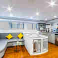 Salon interior - Discovery II