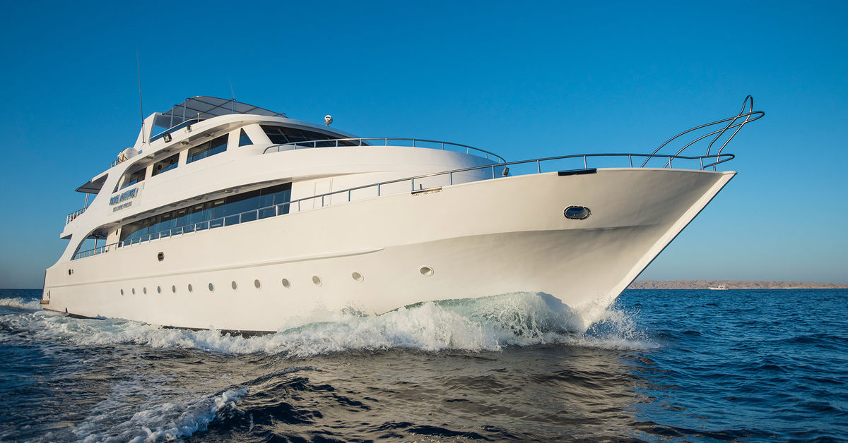Discovery II — vessel photograph