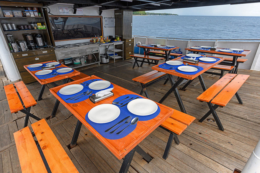 Comedor al Aire Libre - Resolute