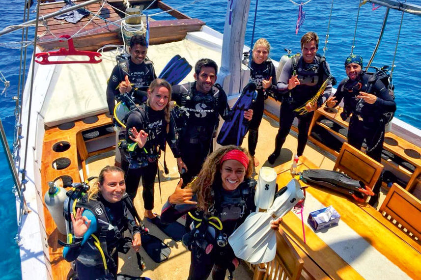 Dragon Dive Komodo