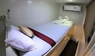 Upper Deck Bunk Cabin