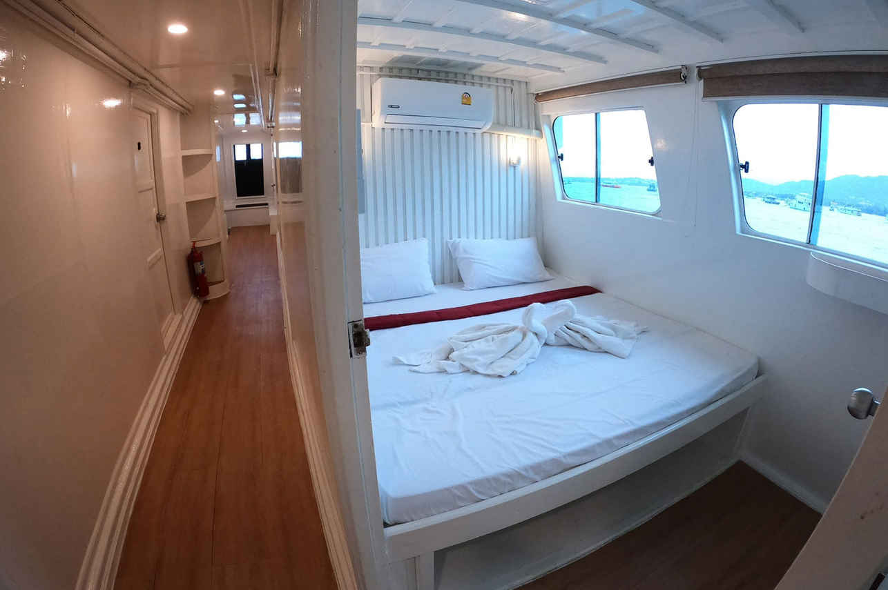 Main Deck Ensuite