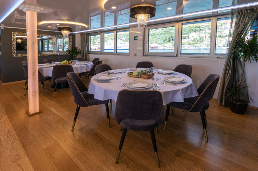 Dining Room - Antaris