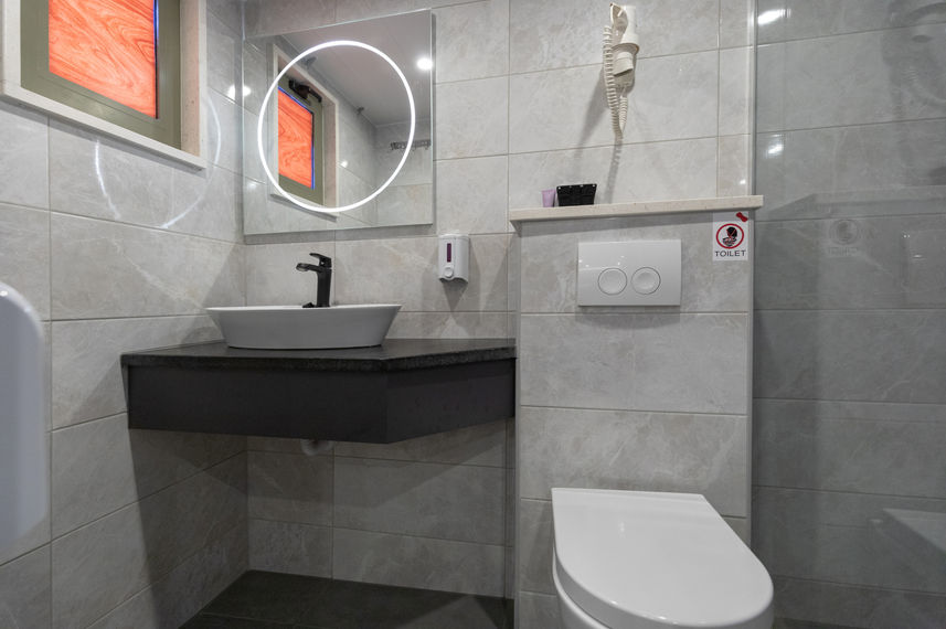 En-Suite bathrooms - Antaris