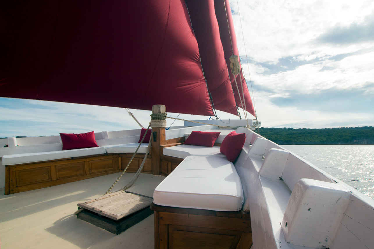 Sun Deck - Maki