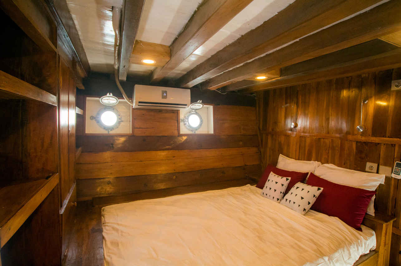 Lower Deck Cabin - Maki
