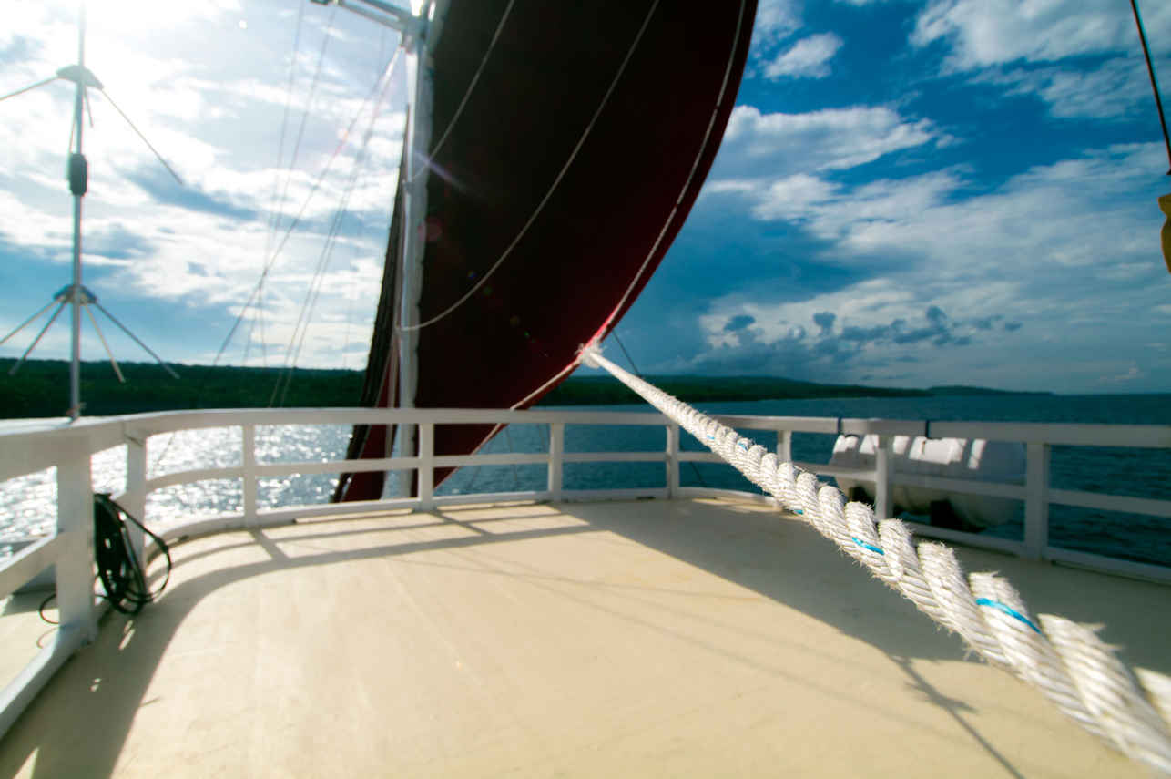 Sun Deck - Maki