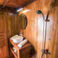 #en-suitebathroom - Maki