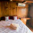 Upper Deck Cabin - Maki