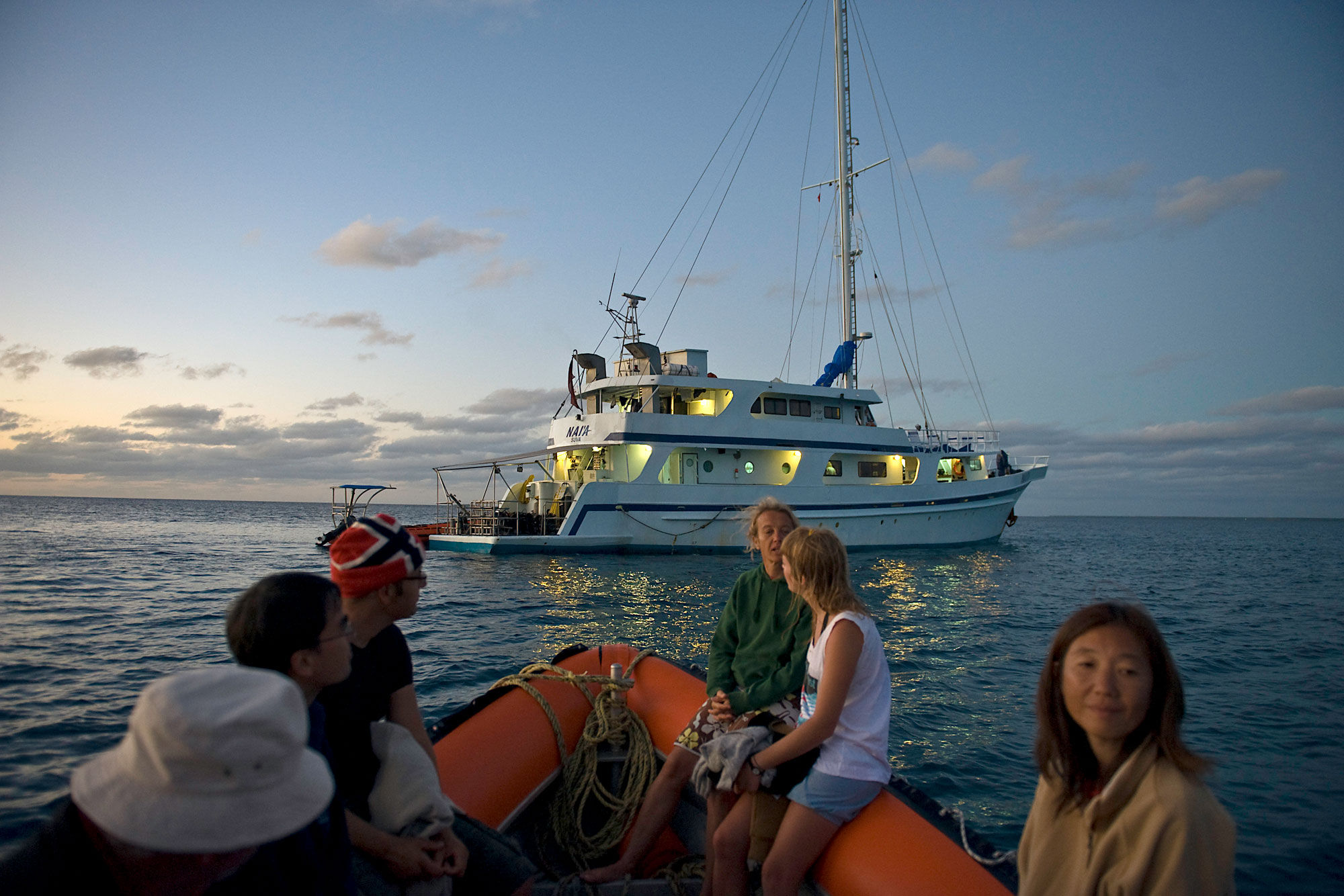 Tenders for diving - Nai'a