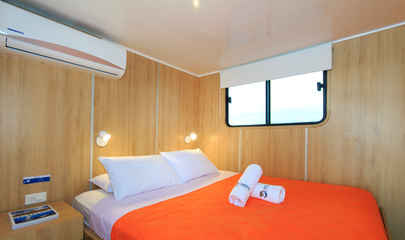 Upper Deck Double Cabin