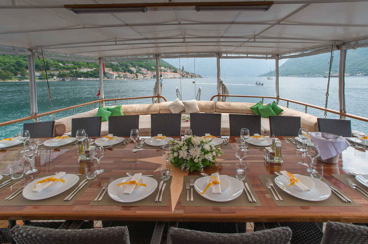 Outdoor Dining - Sadri Usta