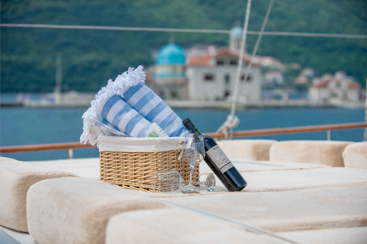 Outdoor Lounge - Sadri Usta