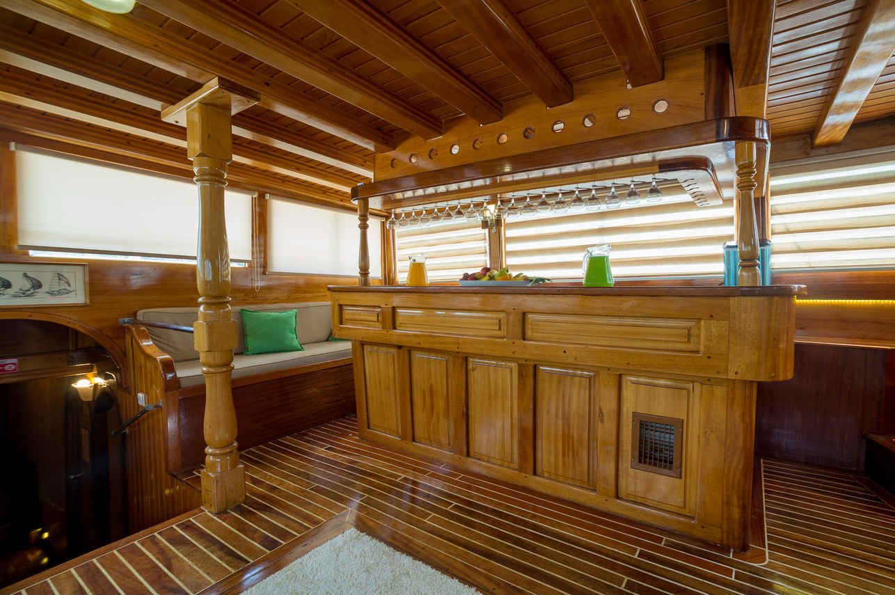 Bar Area - Sadri Usta