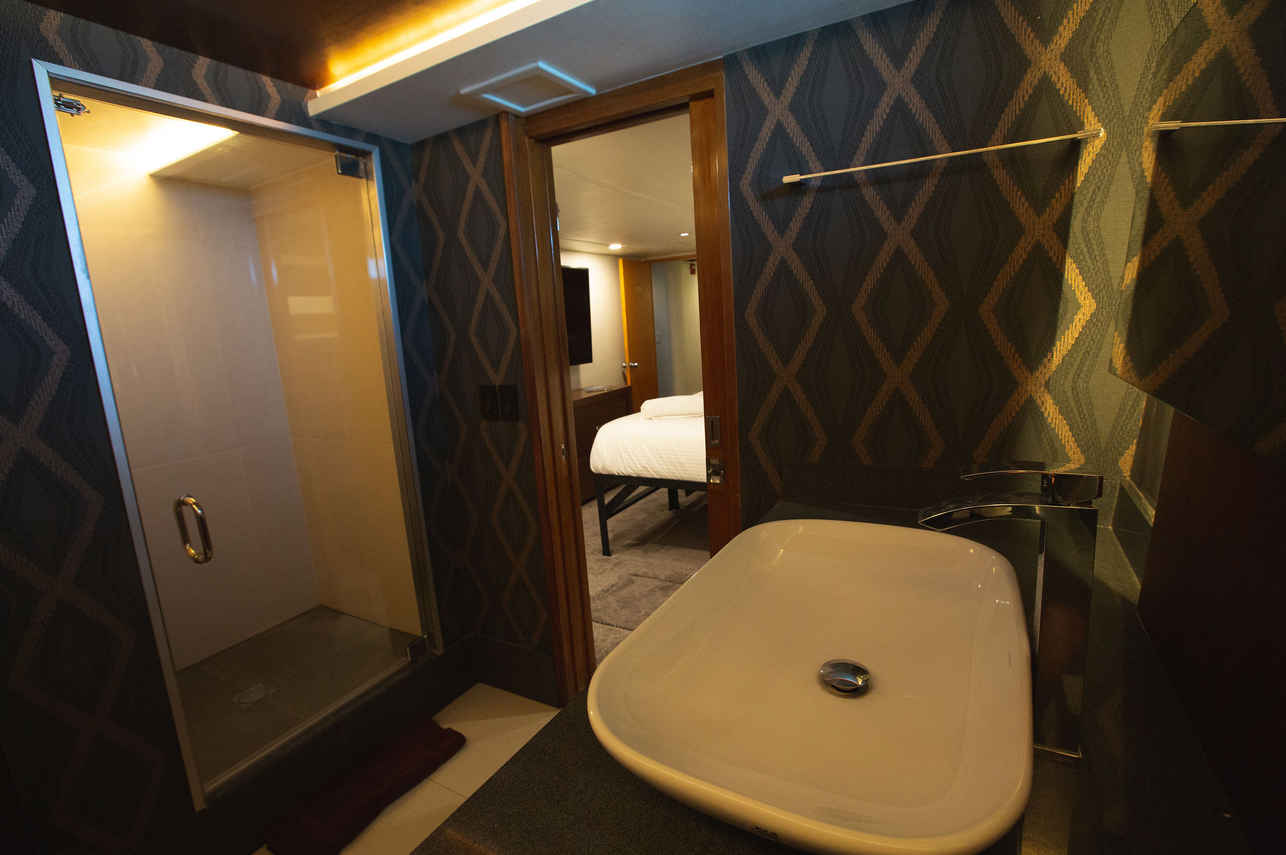 En-Suite bathrooms - Nautilus Gallant Lady