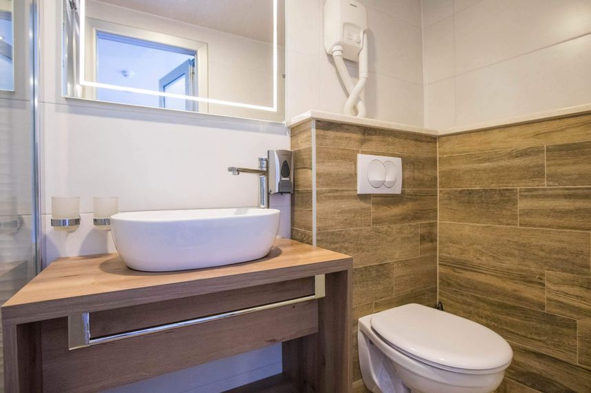 En-Suite bathrooms - Mama Marija