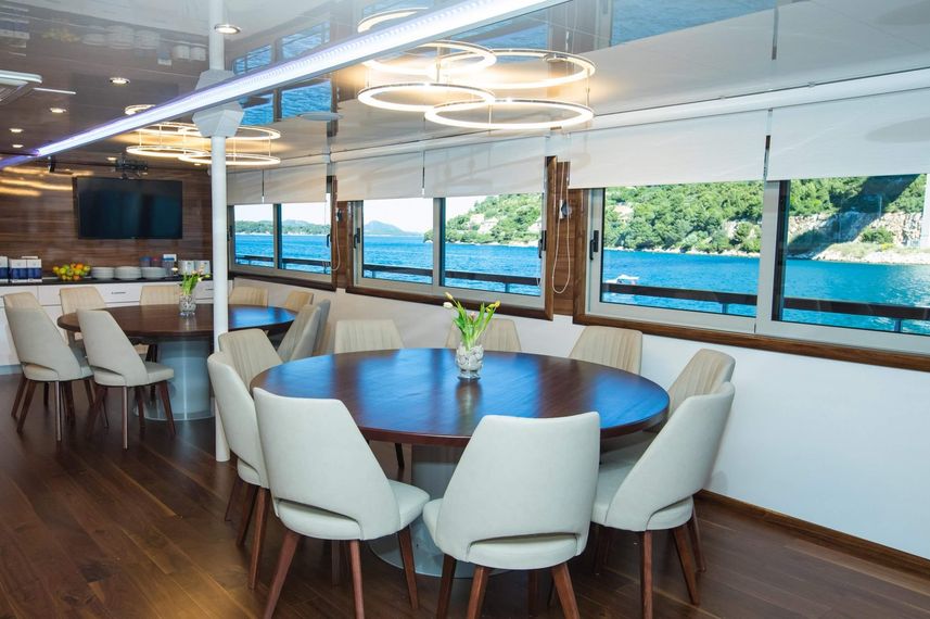 Dining Room - Mama Marija