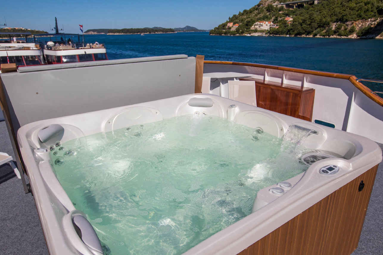 Jacuzzi