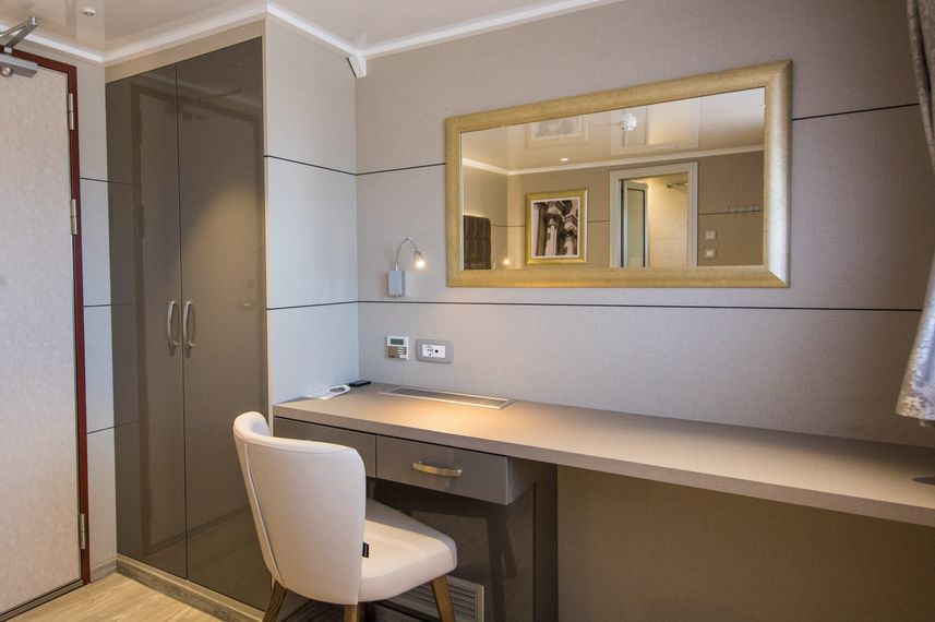 Main Deck Cabin - Ambassador