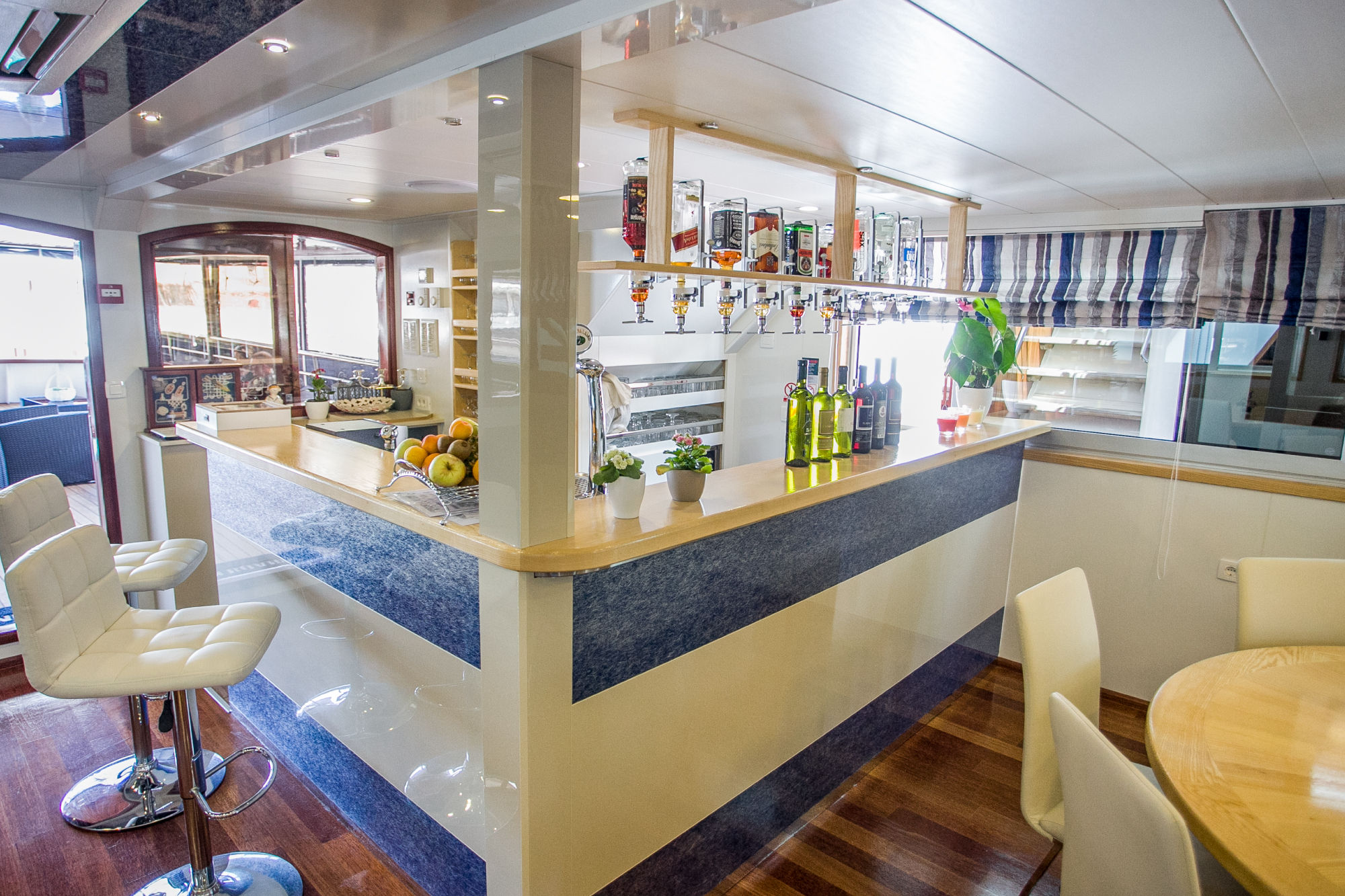 Bar Area - Captain Bota