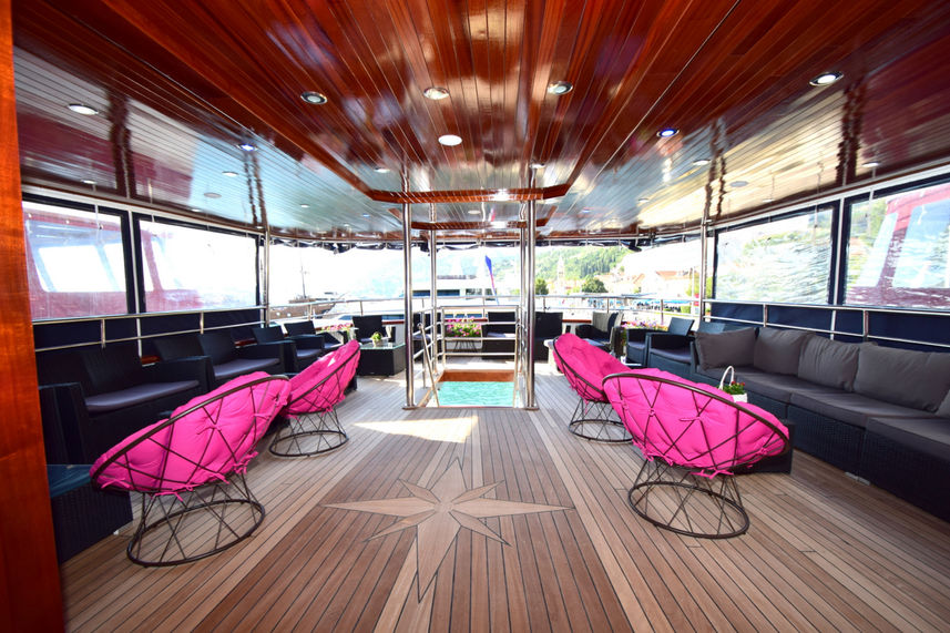 Lounge Externo - Captain Bota