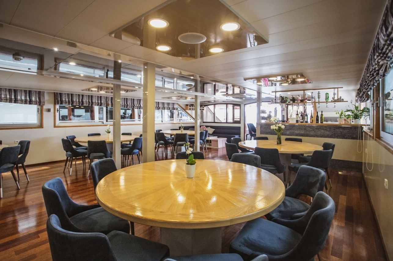 Salle à manger  - Captain Bota