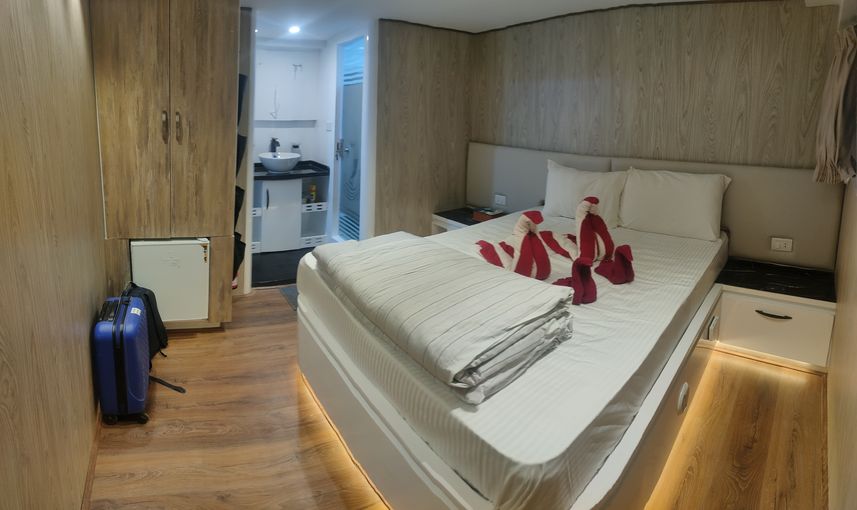 Double Bed Upper Cabin