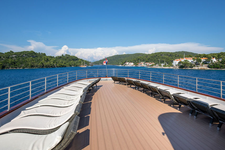 Sun Deck - Stella Maris