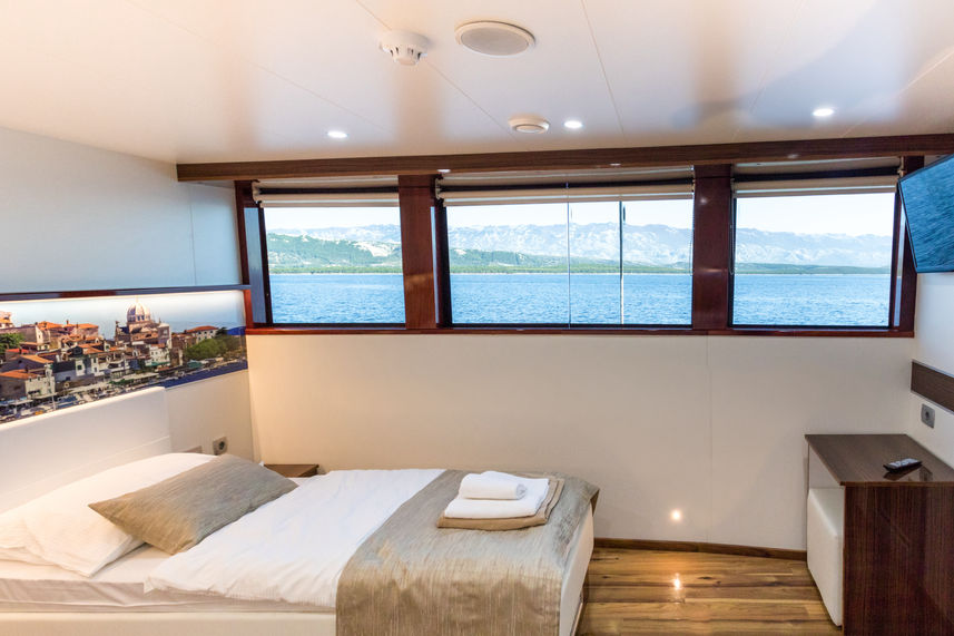 Main Deck Cabin - Stella Maris