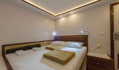 Double Cabin