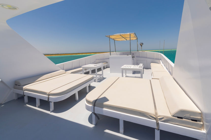 Sundeck Lounge