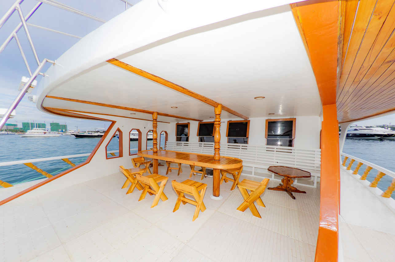 Salon exterior  - Blueshark One