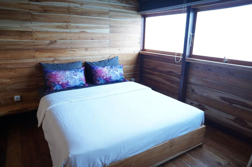 Upper Deck Cabin - Kireina Phinisi