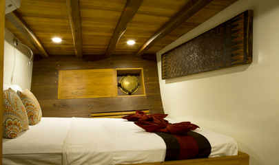 Middle Cabin