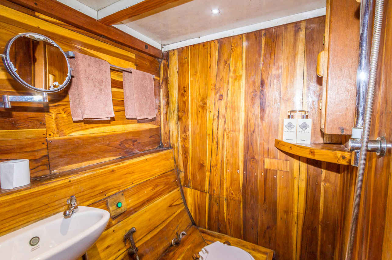 En-suite badkamers - Kelana
