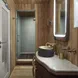 Deluxe Suite Bathroom