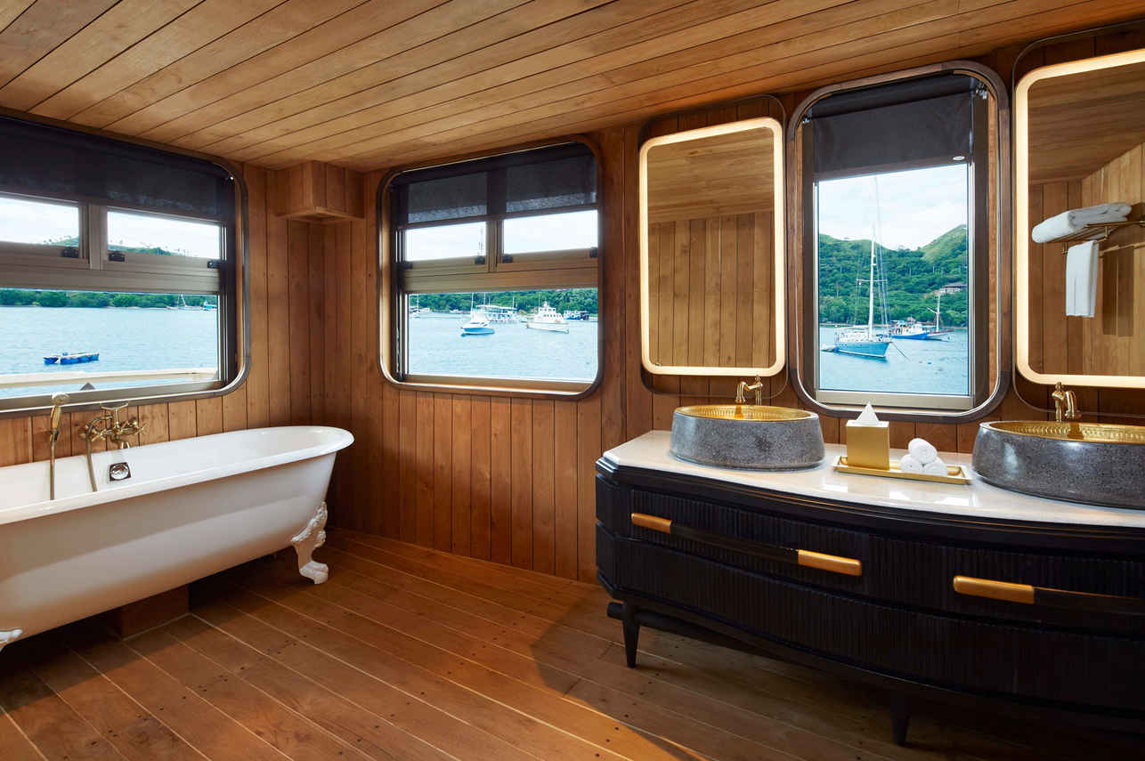 Master Suite Bathroom