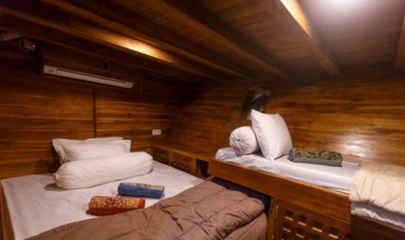 Lower deck cabins