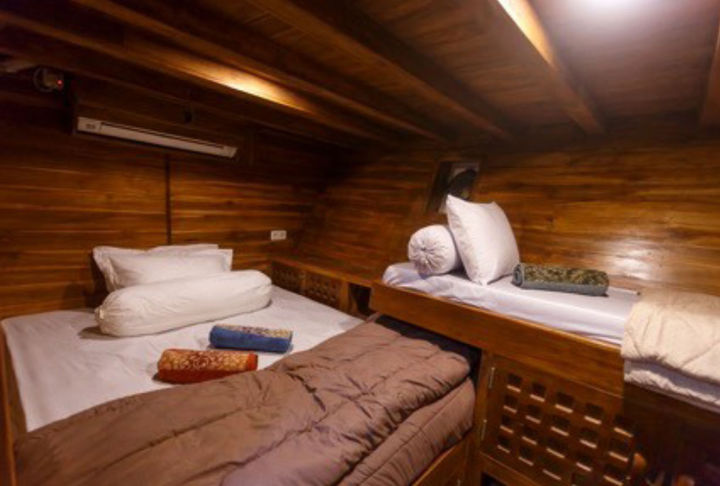 Lower deck cabins