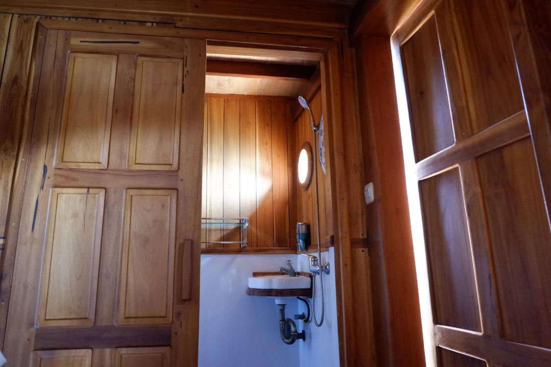 #en-suitebathroom