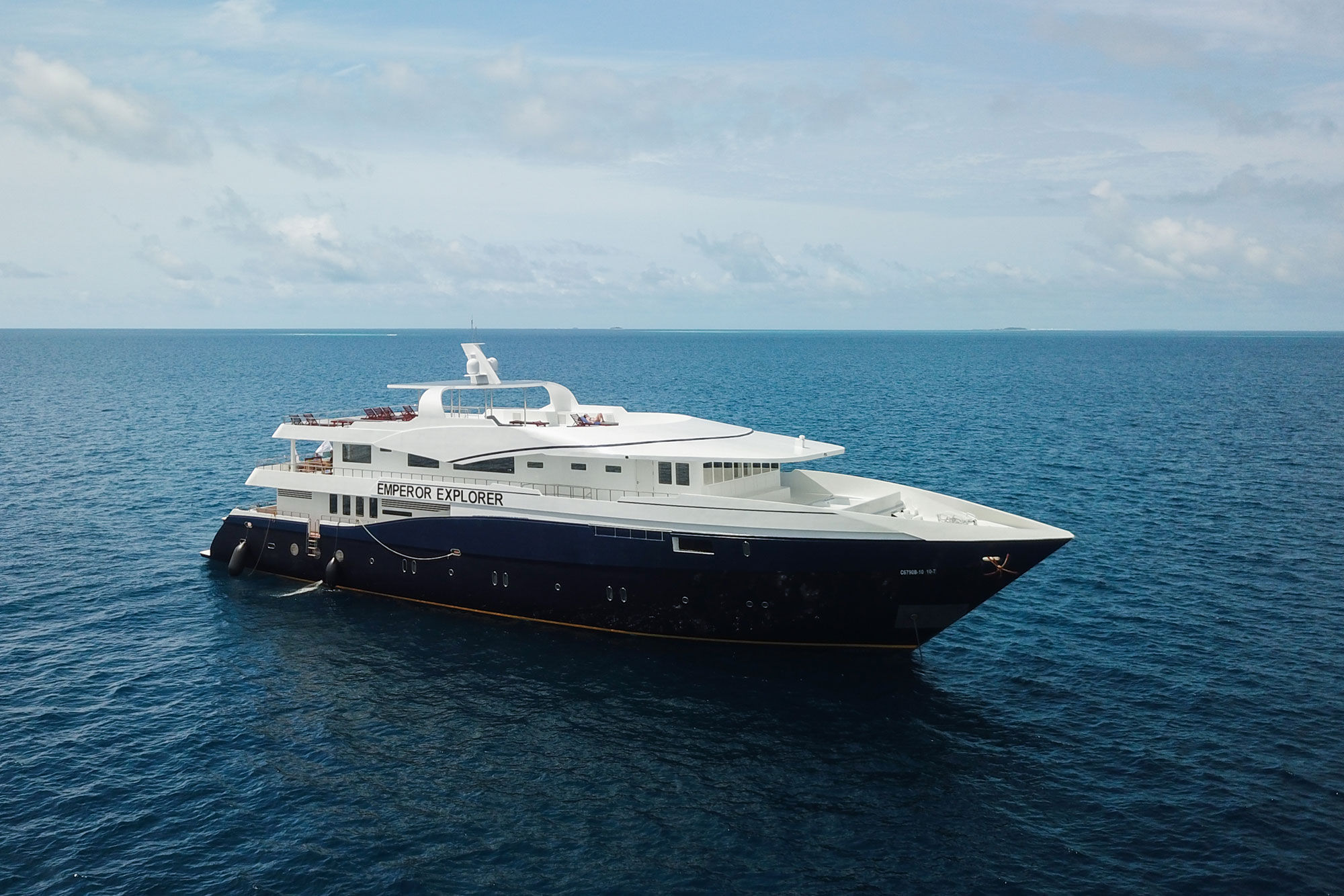 Emperor Explorer, Maldives - LiveAboard.com